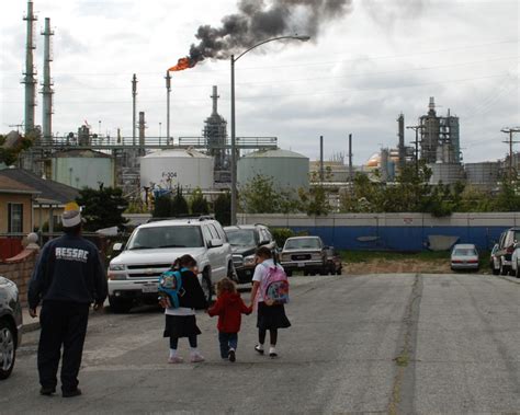 the air quality in low income areas